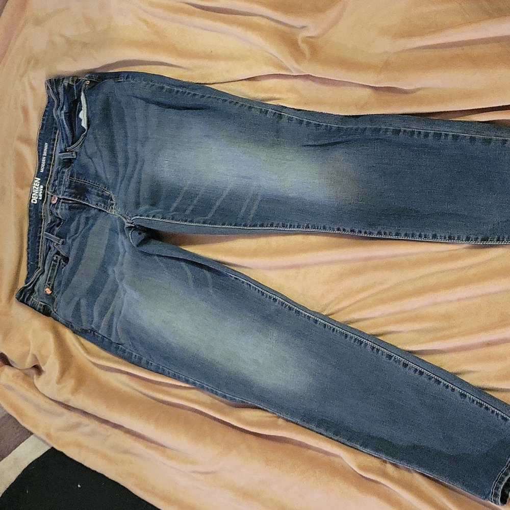 Levi jeans
